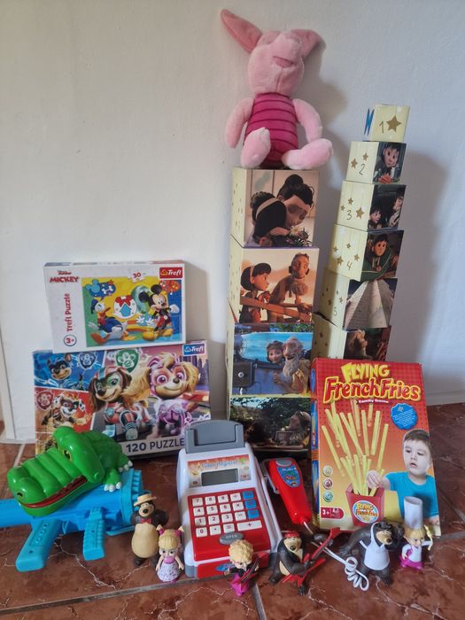 Vand jucarii ieftine