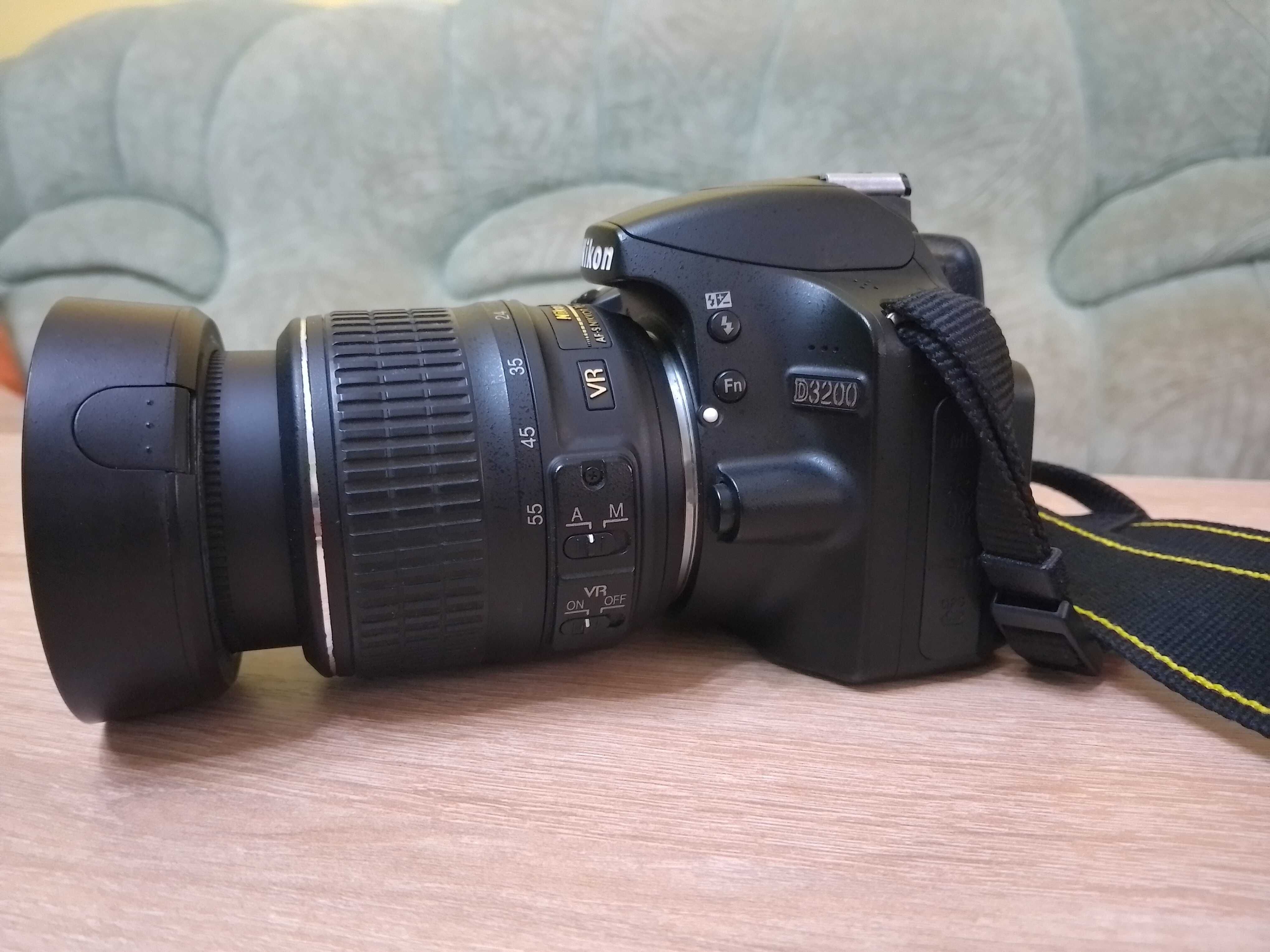 Фотоапарат Nikon D3200бектив 18-55 мм+Чанта