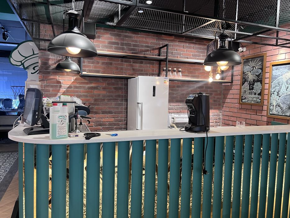 Готове завдение с оборудованием для ресторана