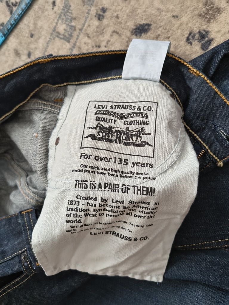 Blugi Levi's 506
