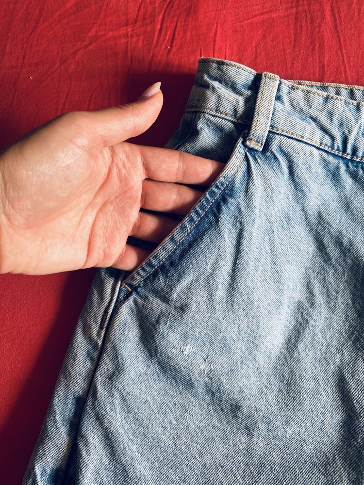 Пола панталон Zara с етикет