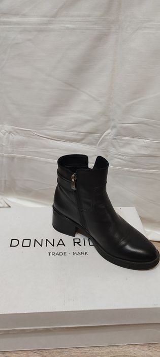 Продам обувь осенюю