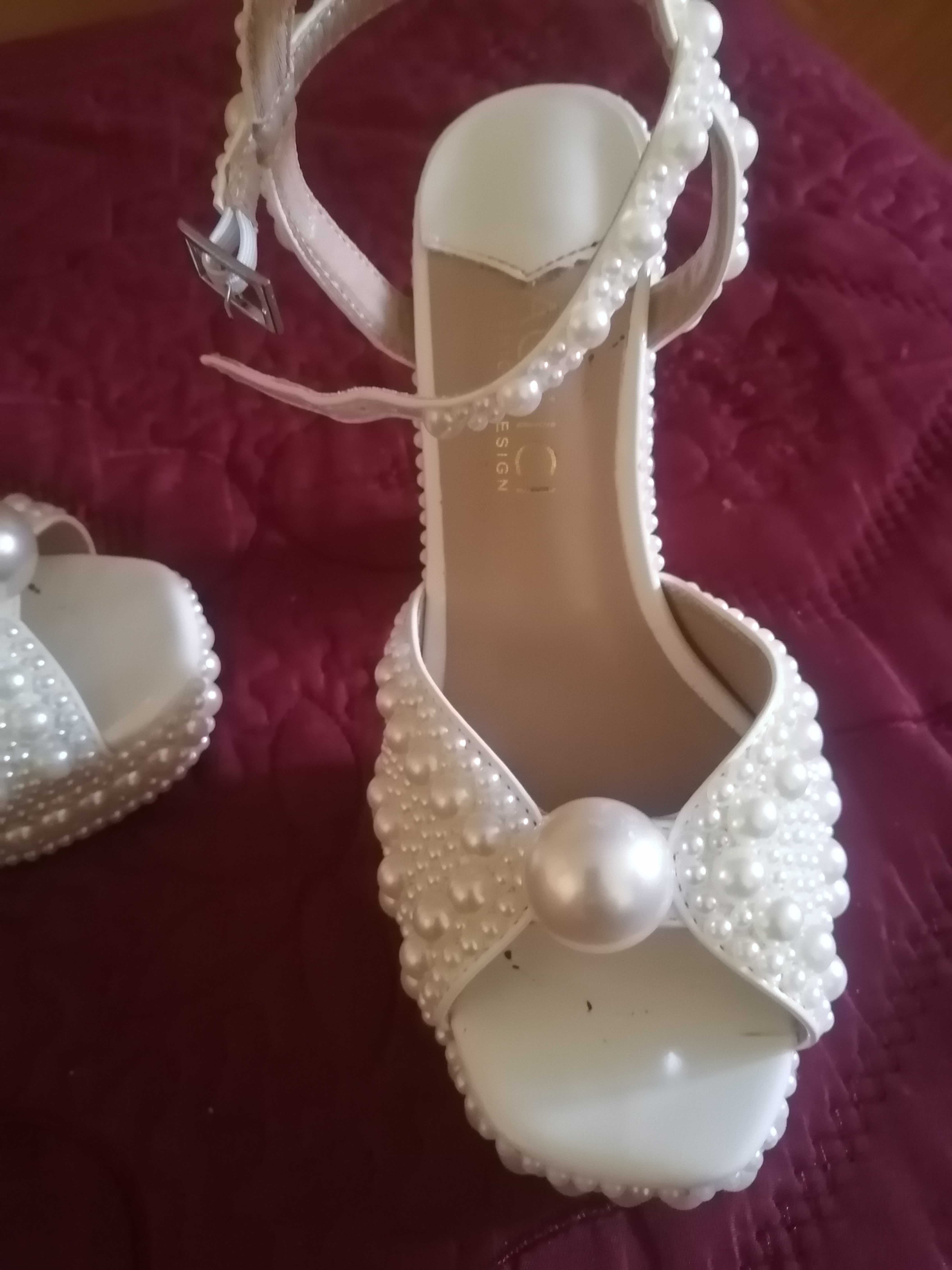 Sandale eveniment