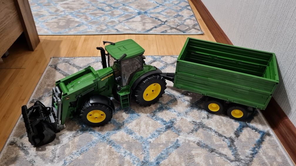 Bruder Игрушечный Трактор John Deere