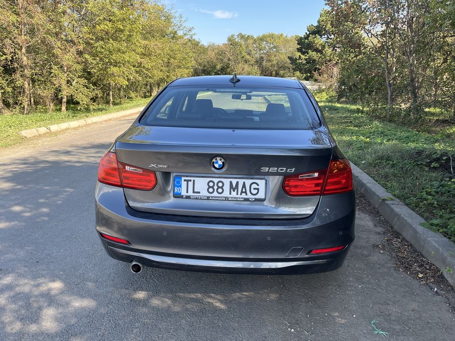 BMW 320D XDRIVE-head up display, trapa, navigatie mare