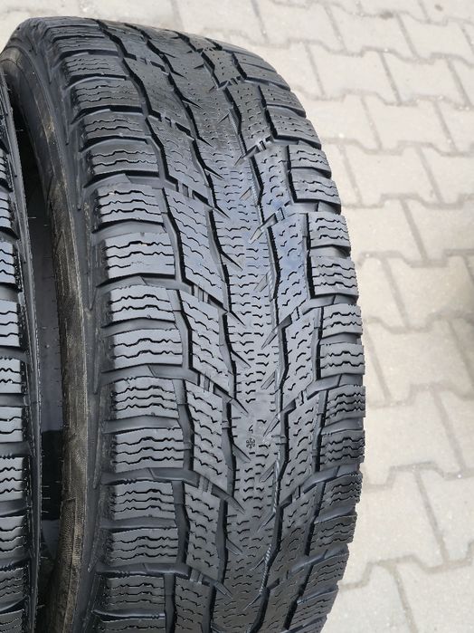 235 65 16c nokian
