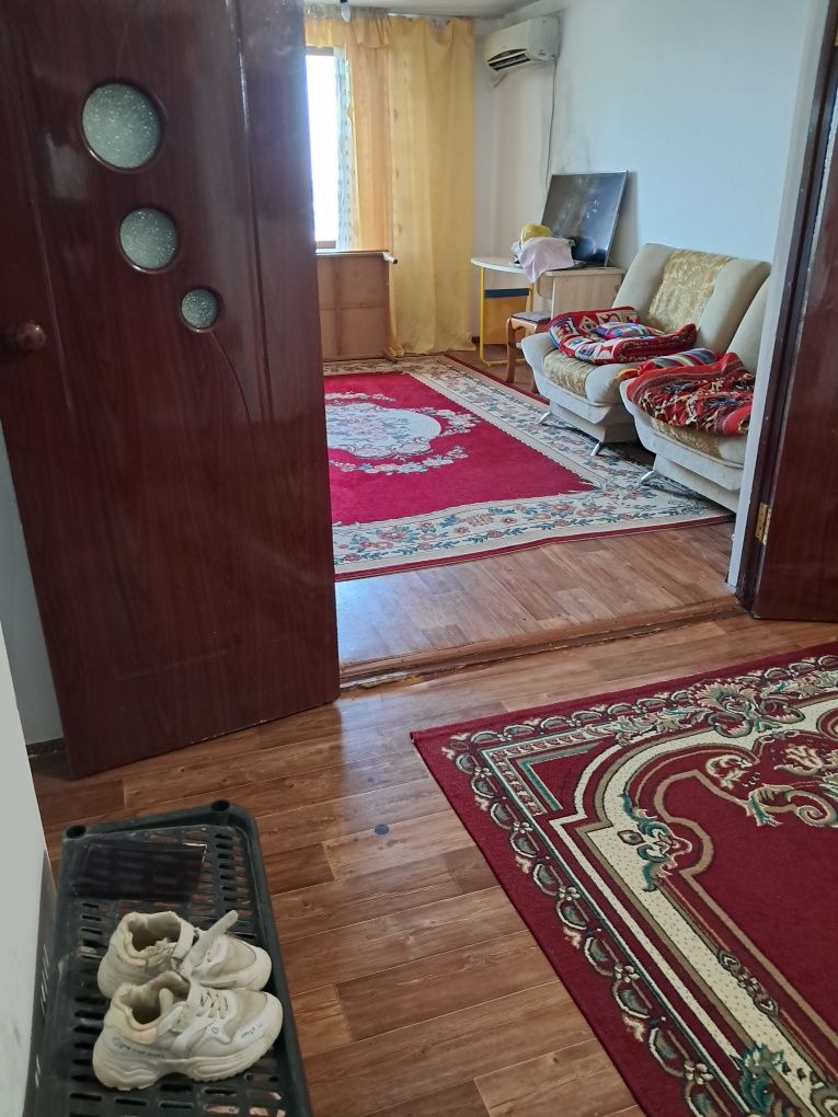 Продаётся квартира зади  балашак
