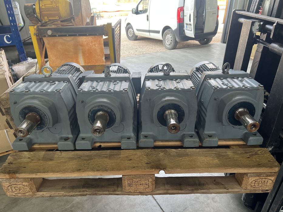 Мотор-редуктор SEW 2.2 kW 23 оборота