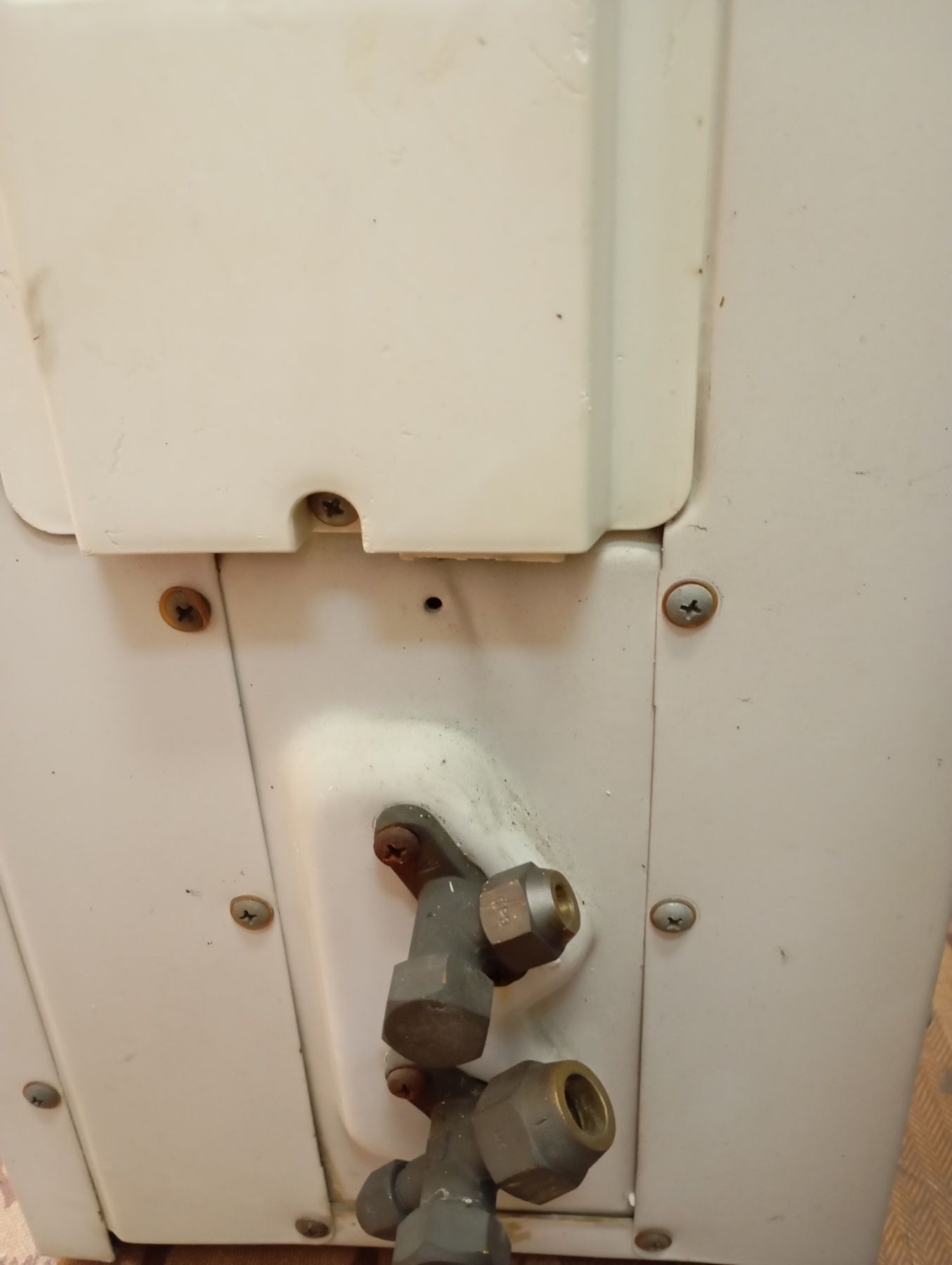 Продавам използван климатик BEKO