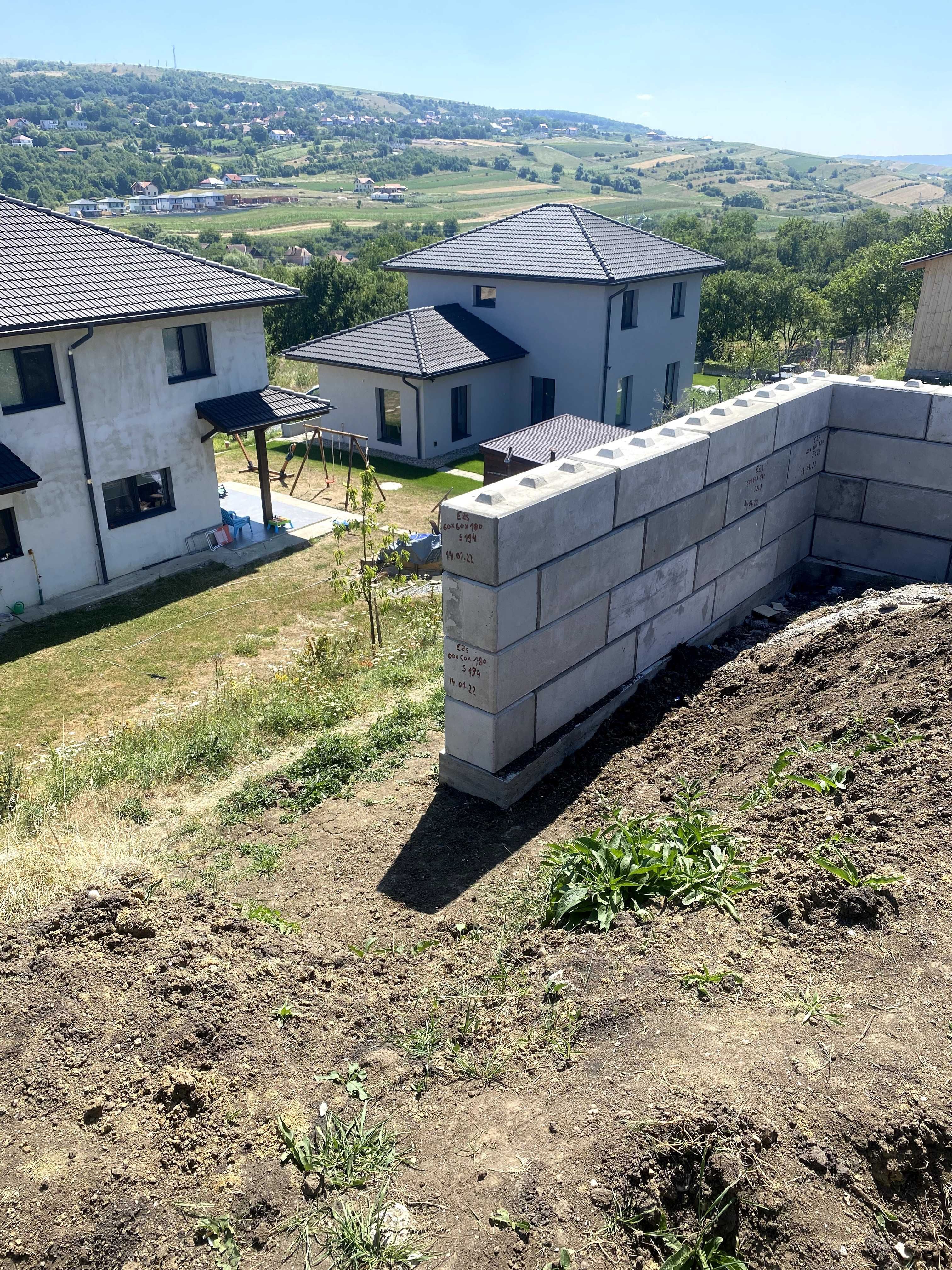 VIndem cuburi tip LEGO din beton