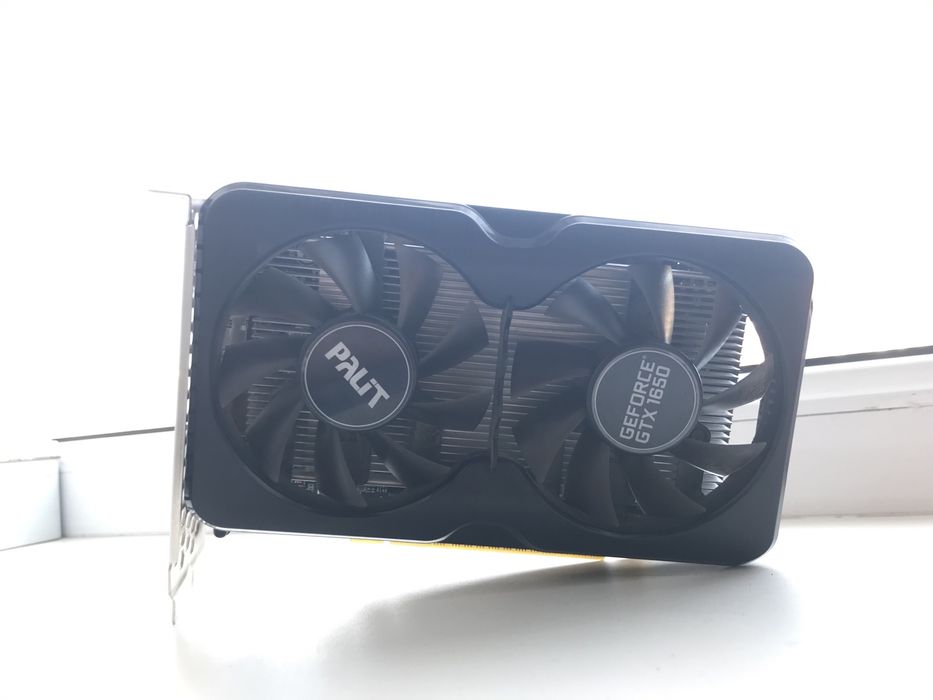 Продаю gtx 1650 4gb gddr6