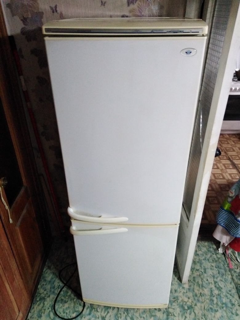 Продам холодильник Минск