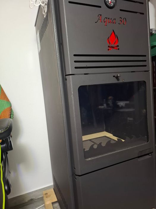 Termoșemineu pe lemne