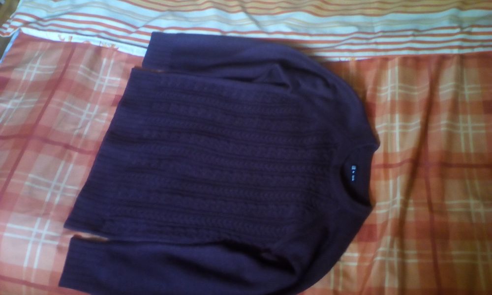 Pulovere pt. copii de 12-14 ani din pna