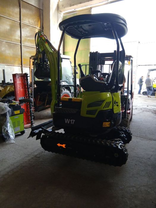 Мини экскаватор (спец техника)