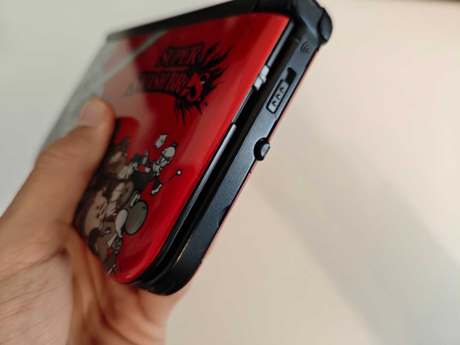 Nintendo 3DS XL Limited Edition Super Smash Bros