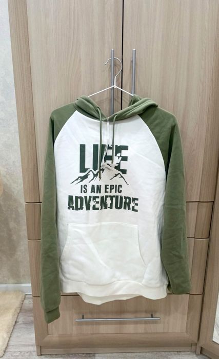 Продам новое худи Gloria Jeans