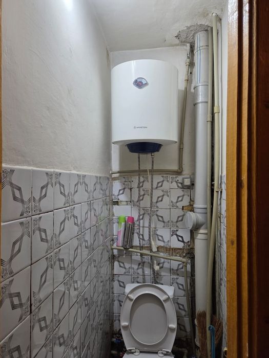 3-комн., 1 этаж, 4 мкр.