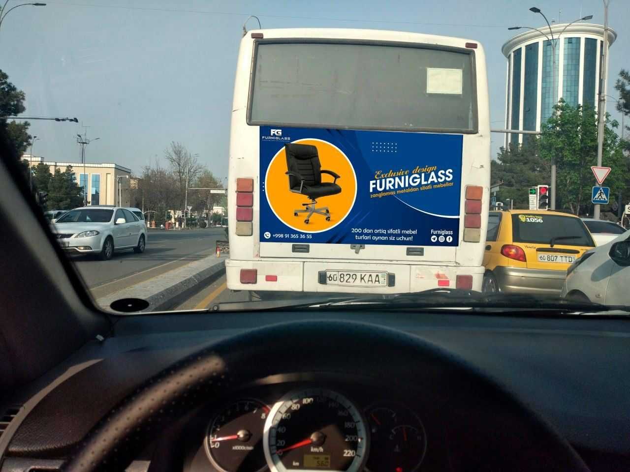 Avtobuslarda reklama   Реклама на автобусах