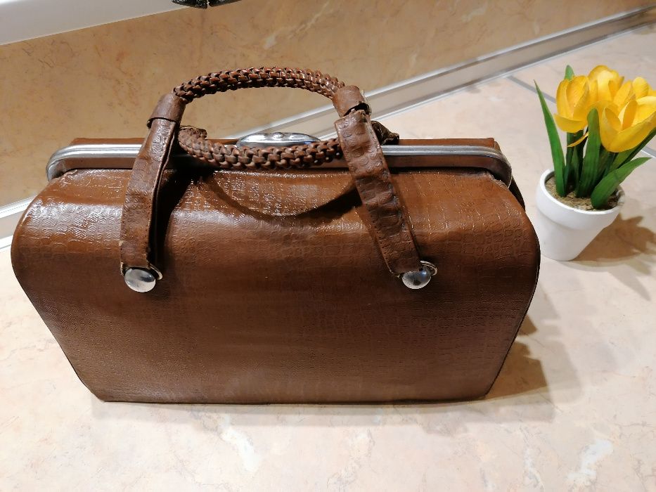 Дамска чанта, модел 1948/box