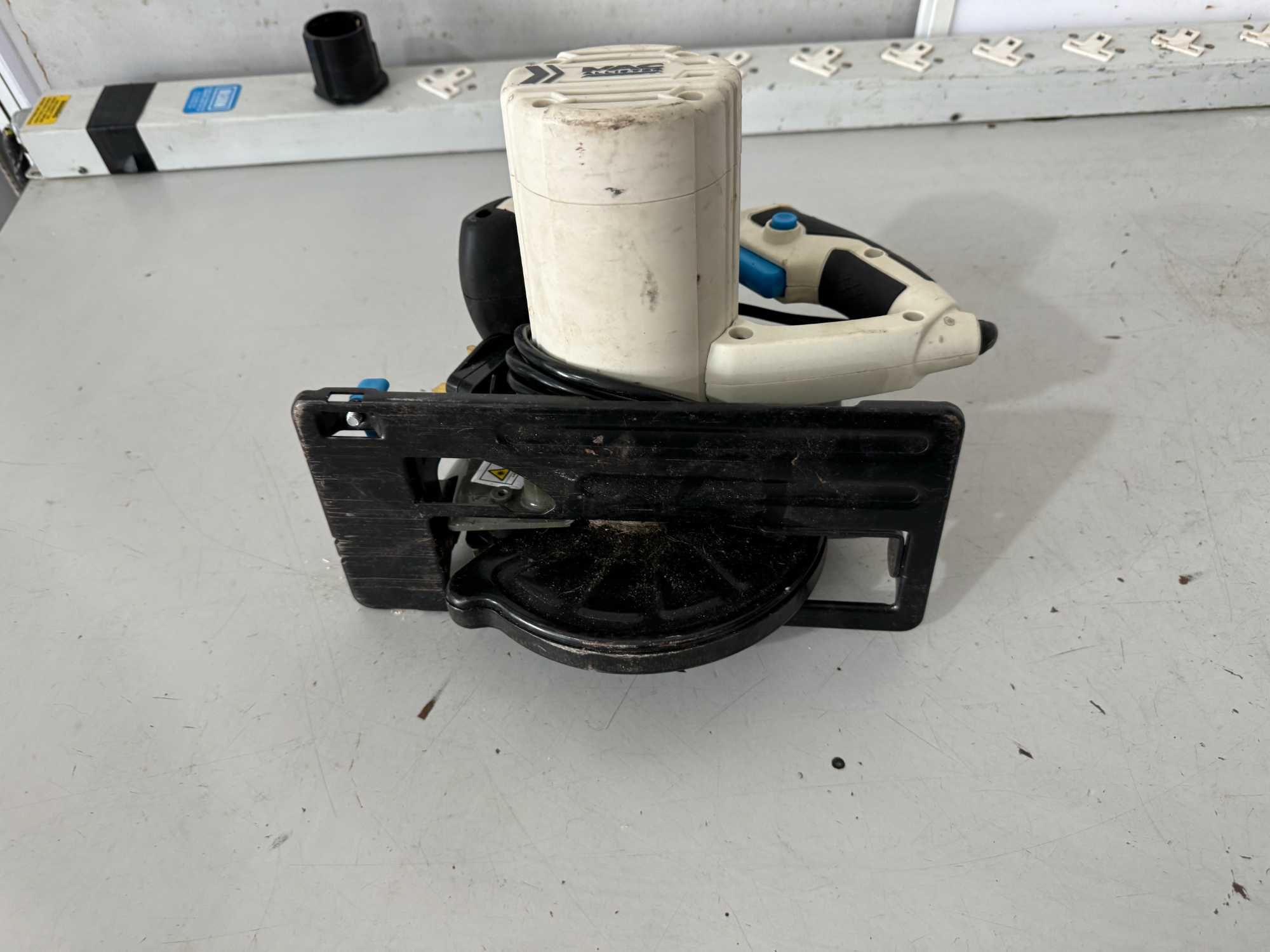 Ръчен циркуляр - Mac Allister 1200 W