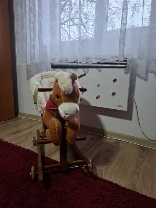 Căluț pentru bebeluși