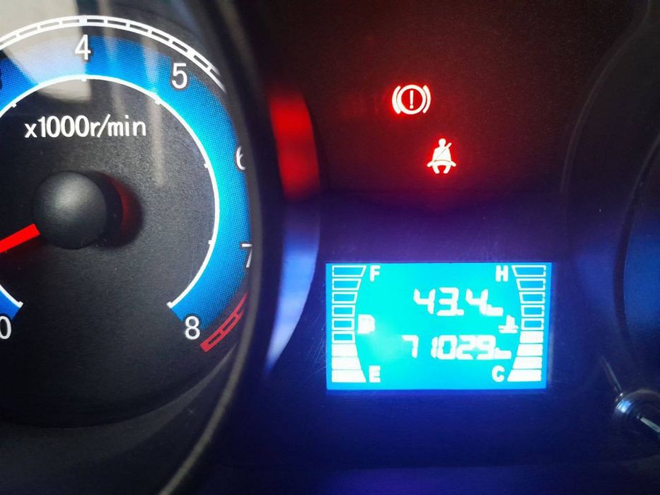 Changan T3  rangi oq 71.000mn yurgan