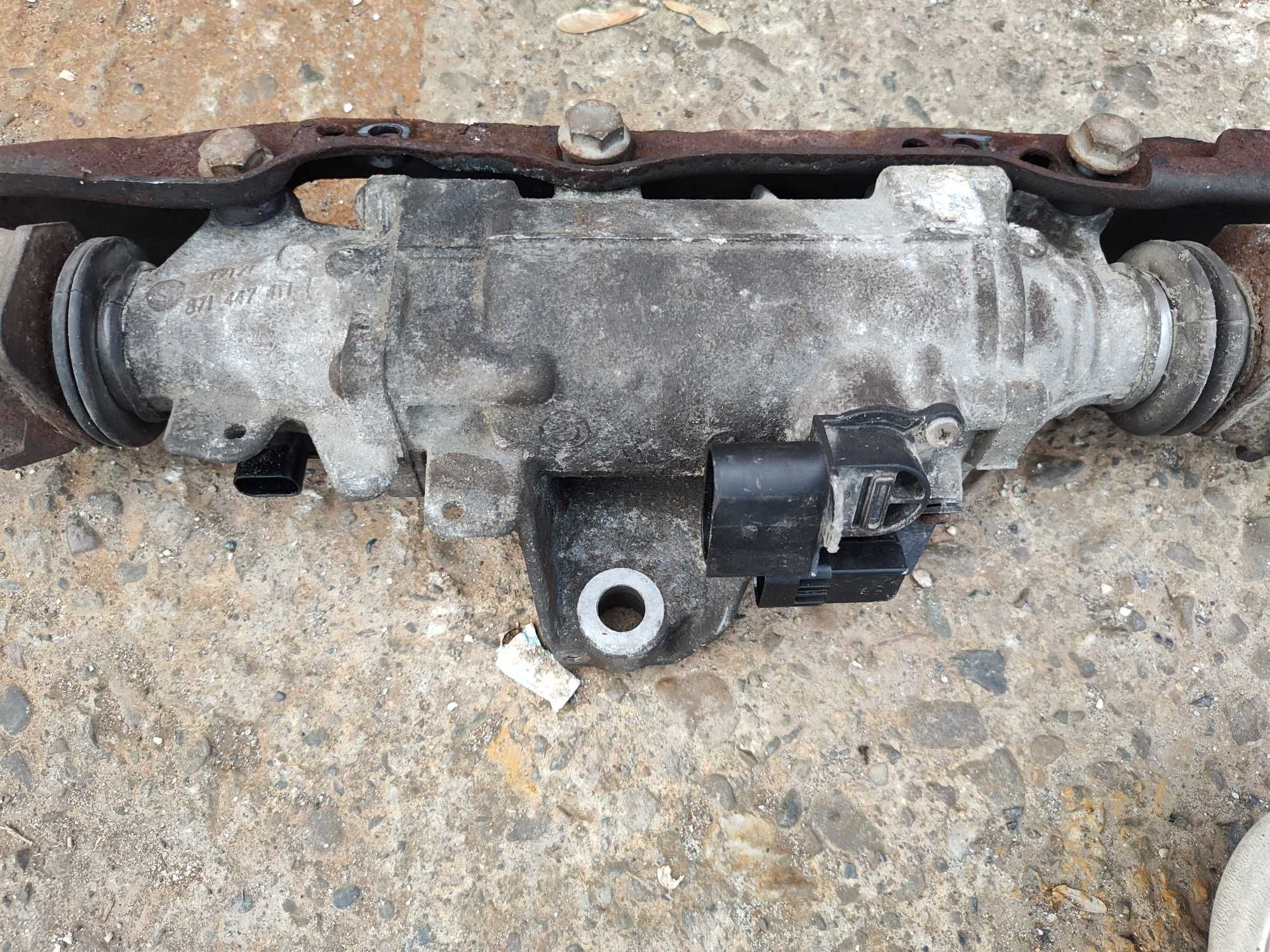 Caseta direcție spate/HSR bmw f01, f02, f10