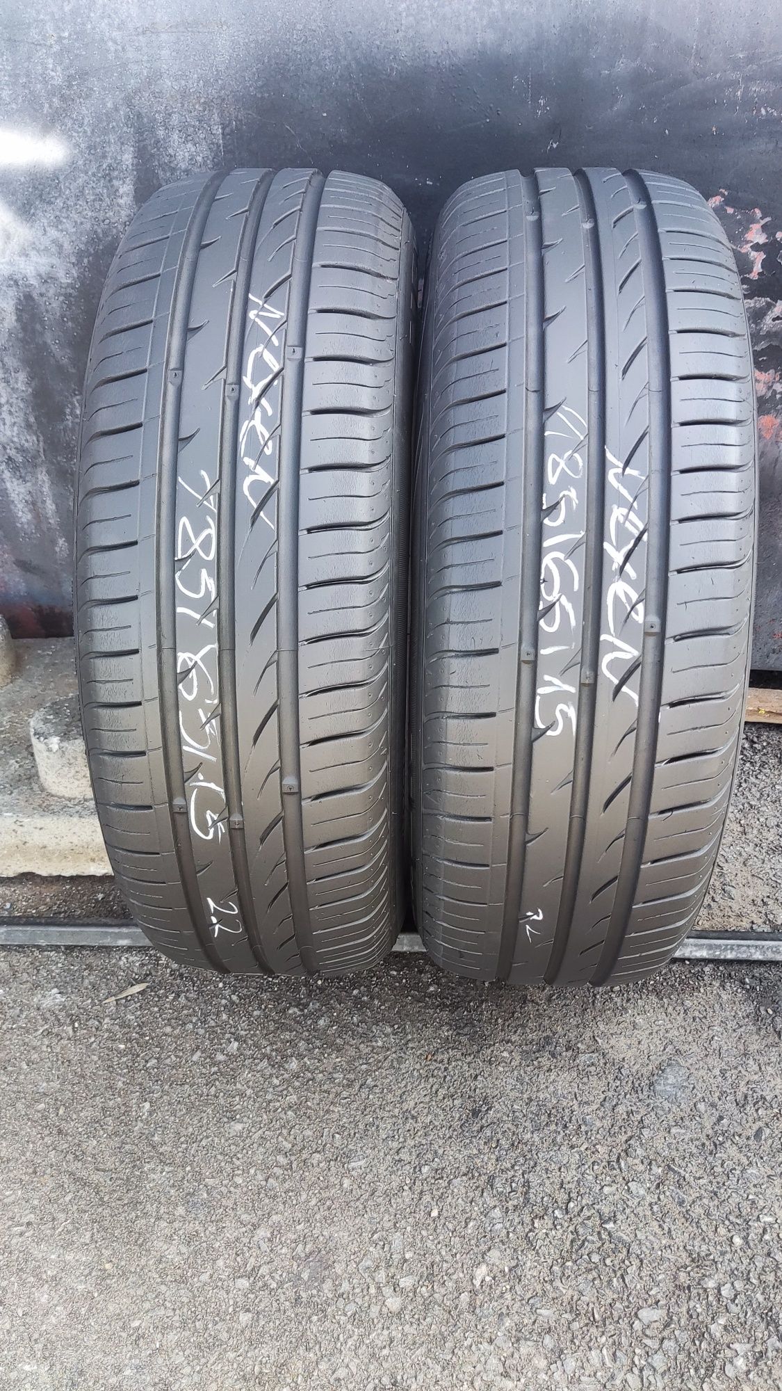 2бр. летни гуми 185/65/15 Nexen N'Blue HD 
dot22
6.8mm
Много добро със