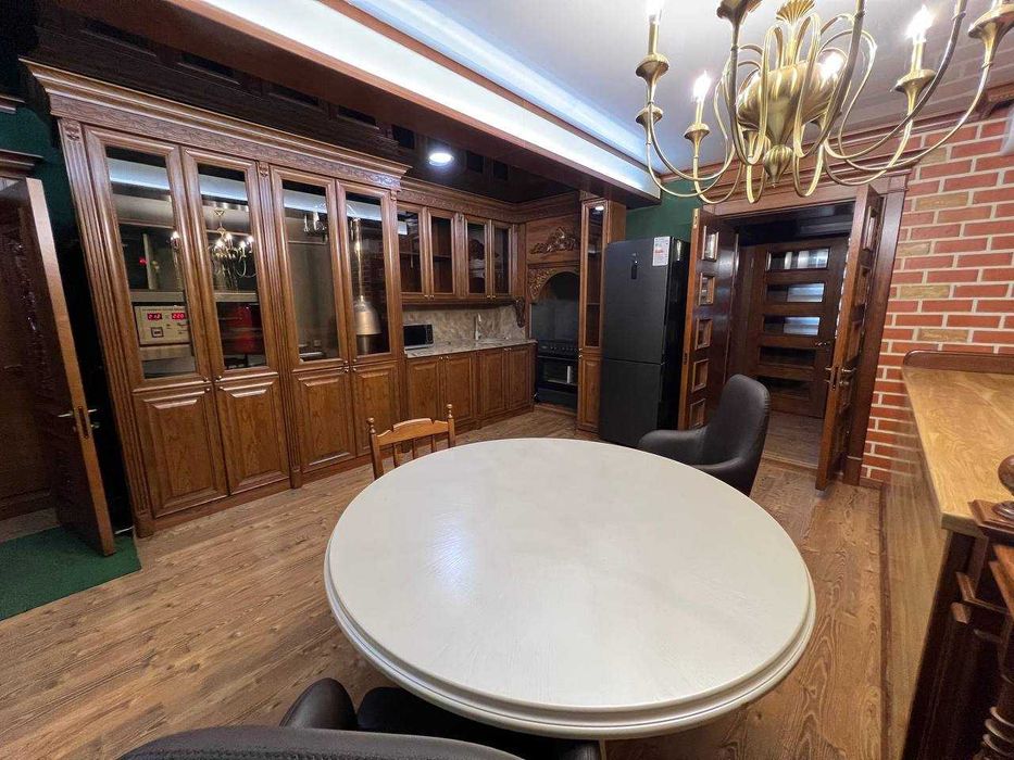 СРОЧНО 4-х ком квартира в Мирабадском районе ремонт Классика 985*