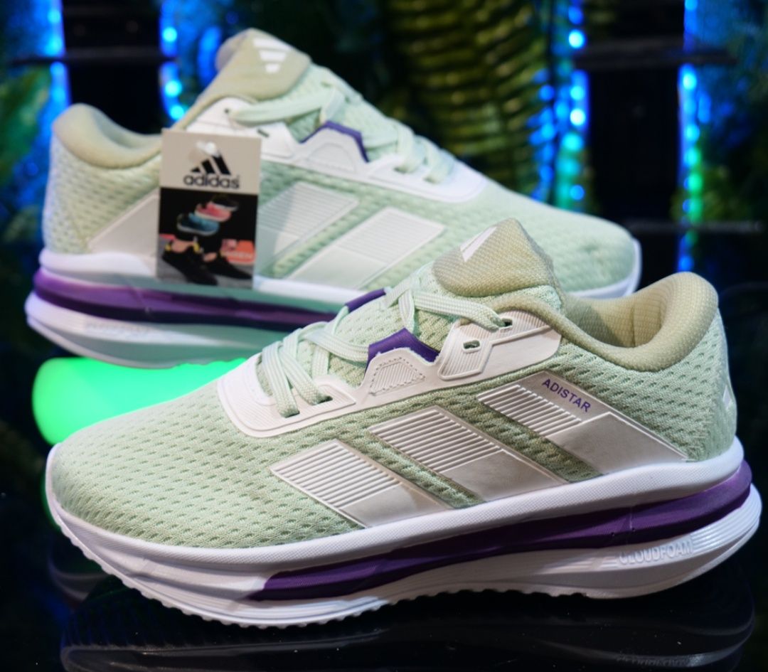 Дамски маратонки Adidas Ures