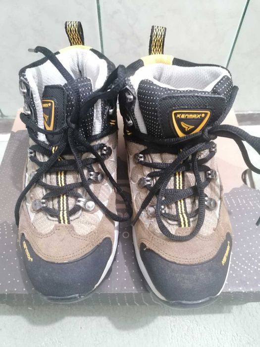 Bocanci Kenmax numărul 37, noi