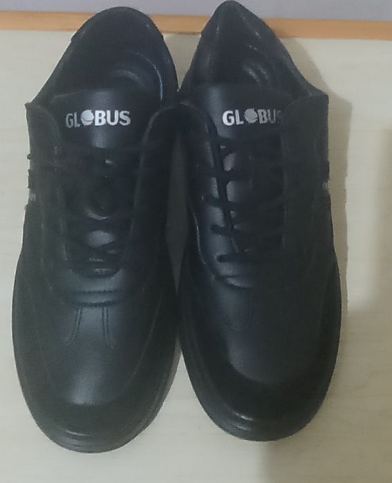 Лёгкие мужские кроссовки