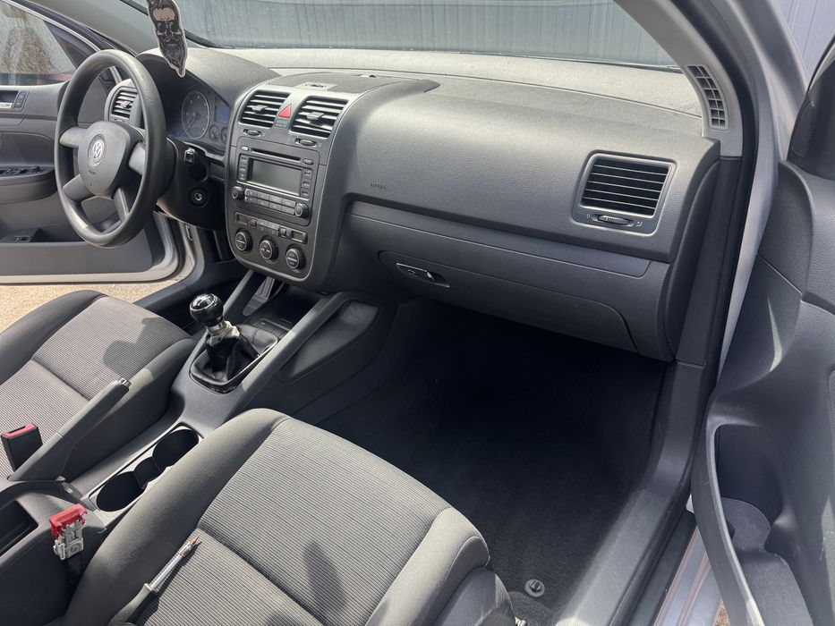 VW Golf 5 din 2005 motor 1.9 Tdi 6+1 trepte. Motor BKC