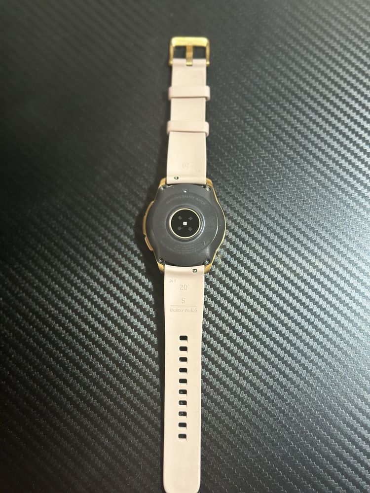 Smart часовник Samaung galaxy Rose gold 42mm