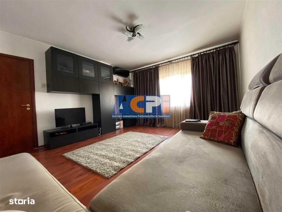 Apartment cu 3 camere în Novaci