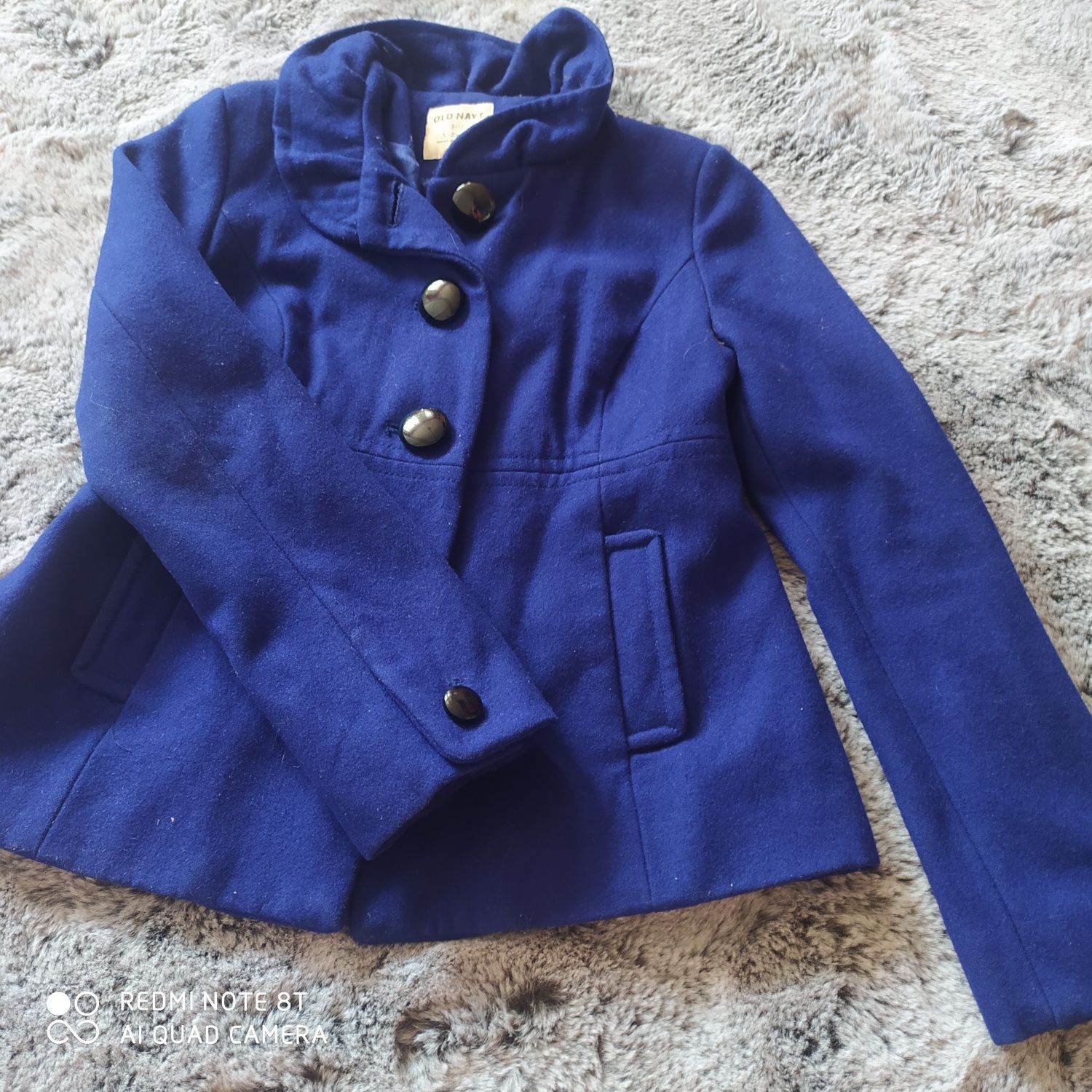 Синьо късо палто