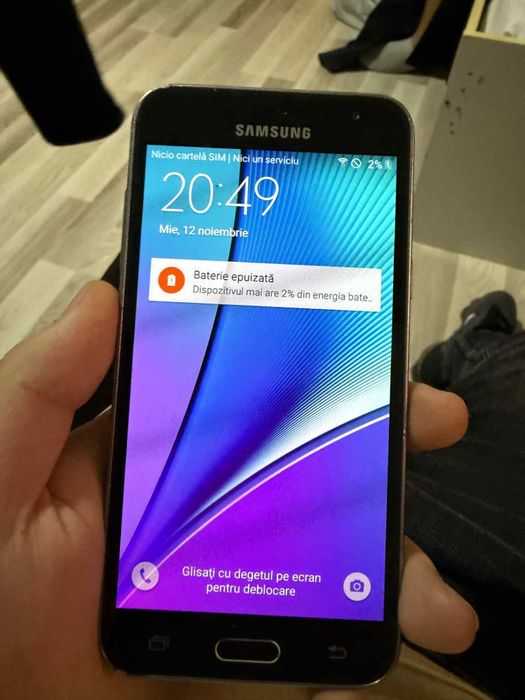 Vand telefon Samsung j3 6