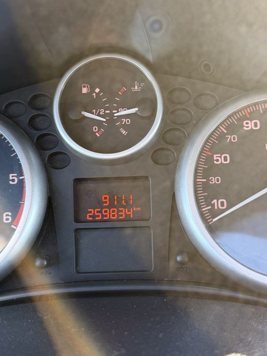 Vand    Peugeot     207