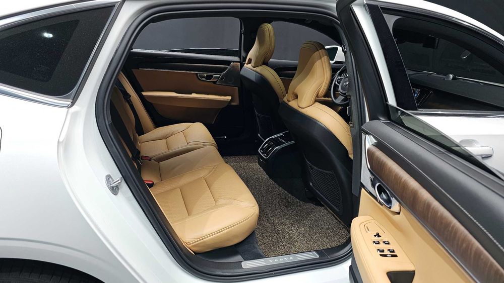 Volvo S90 B5 Ultimate Bright   25