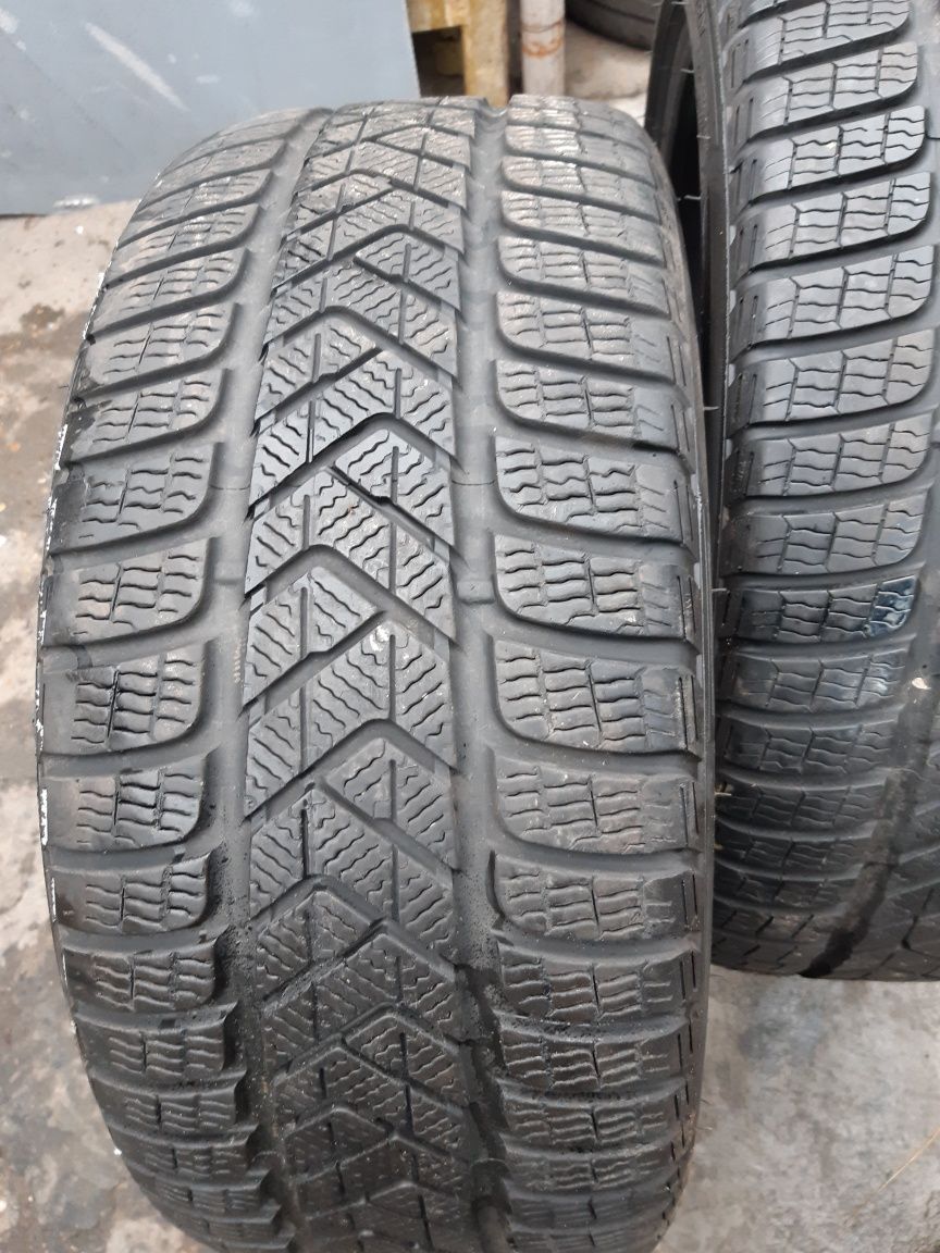 2 anvelope 235/35r19  iarnă  marca  Pirelli  2019 preț 520 lei ambele