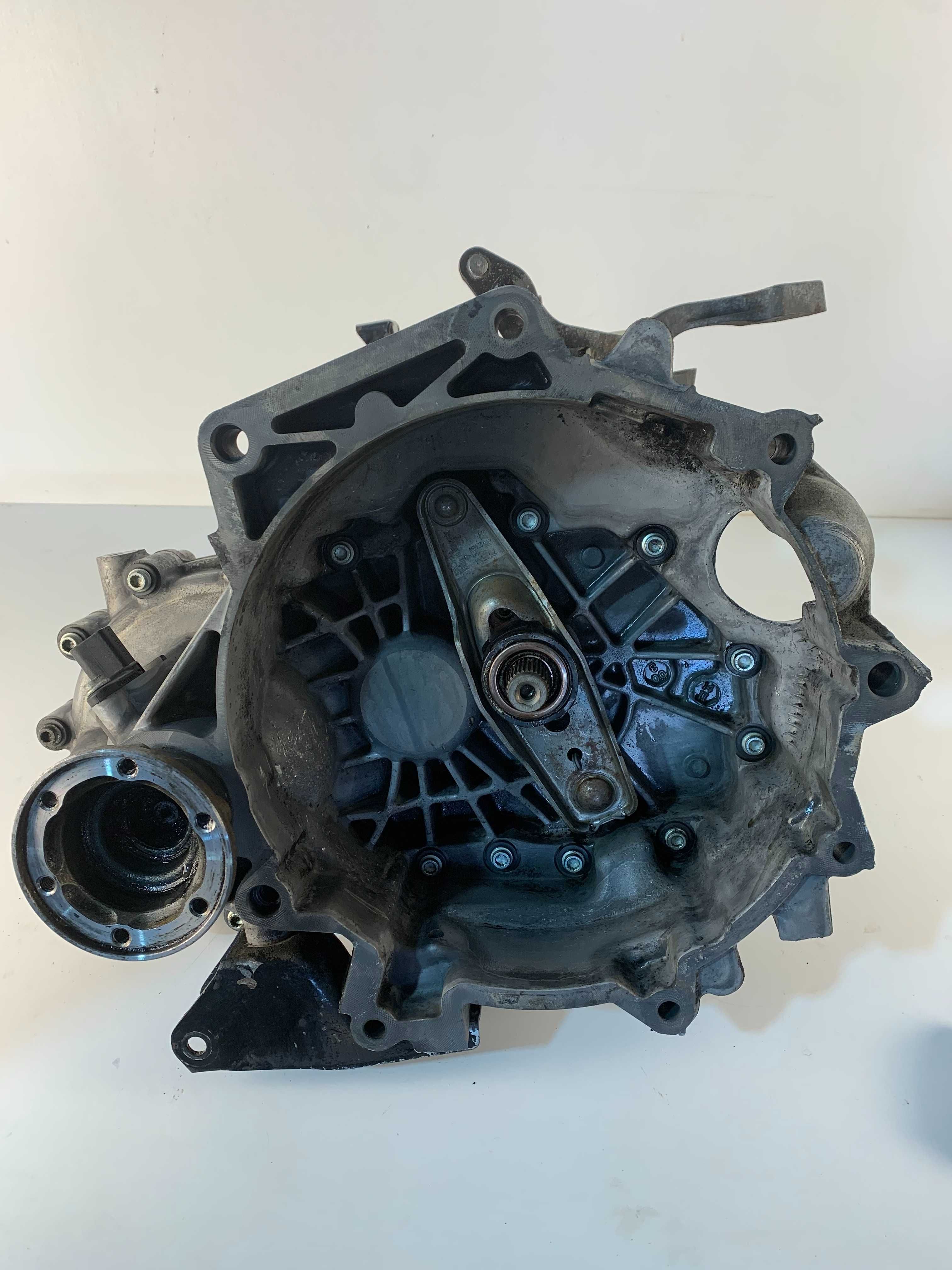 Скоростна кутия Skoda Fabia I Шкода Фабия I 1.9SDi 02T 301 103