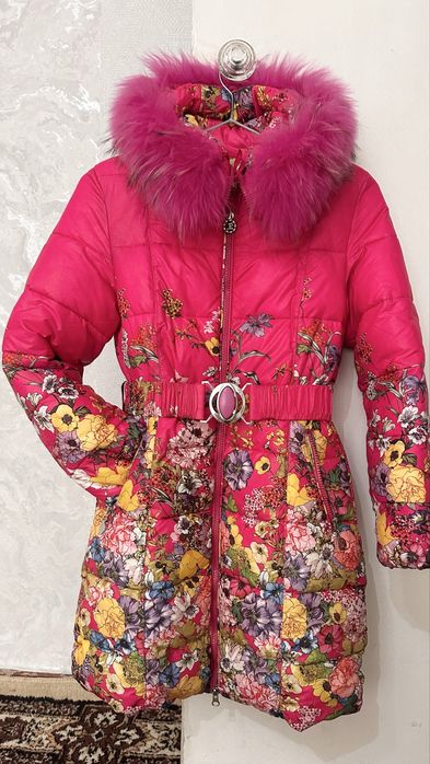 Куртка на девочку 8-10 лет