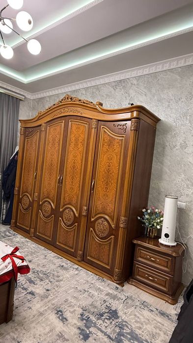 Спальный гарнитур