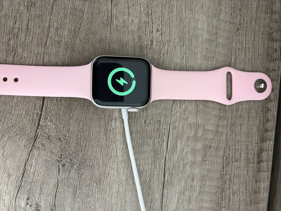 Apple iWatch SE22 часовник