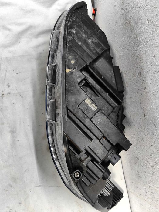 Оригинален фар Форд Фокус  Ford Focus Led