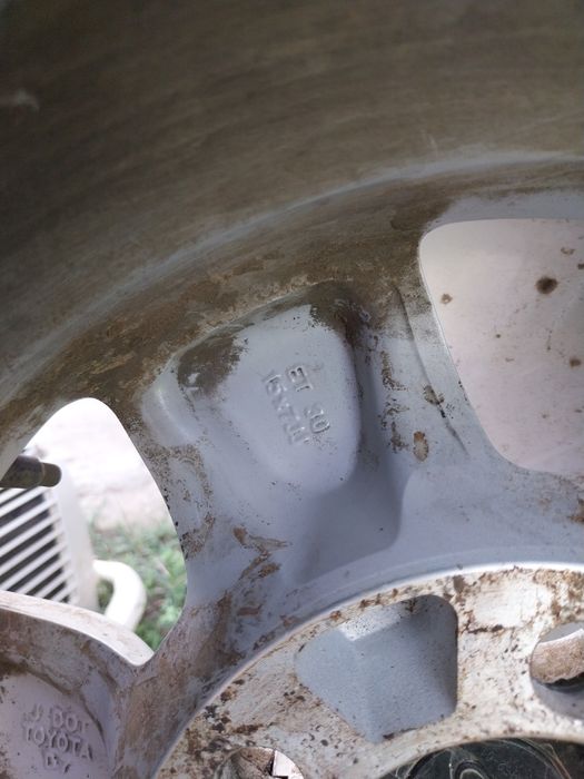 255 70 15 джанти за Toyota Hilux и Land Cruiser.