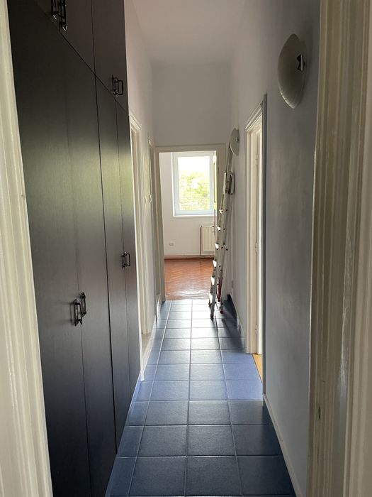 Apartament 4 camere ultracentral la casa cu 2 garaje si loc de parcare