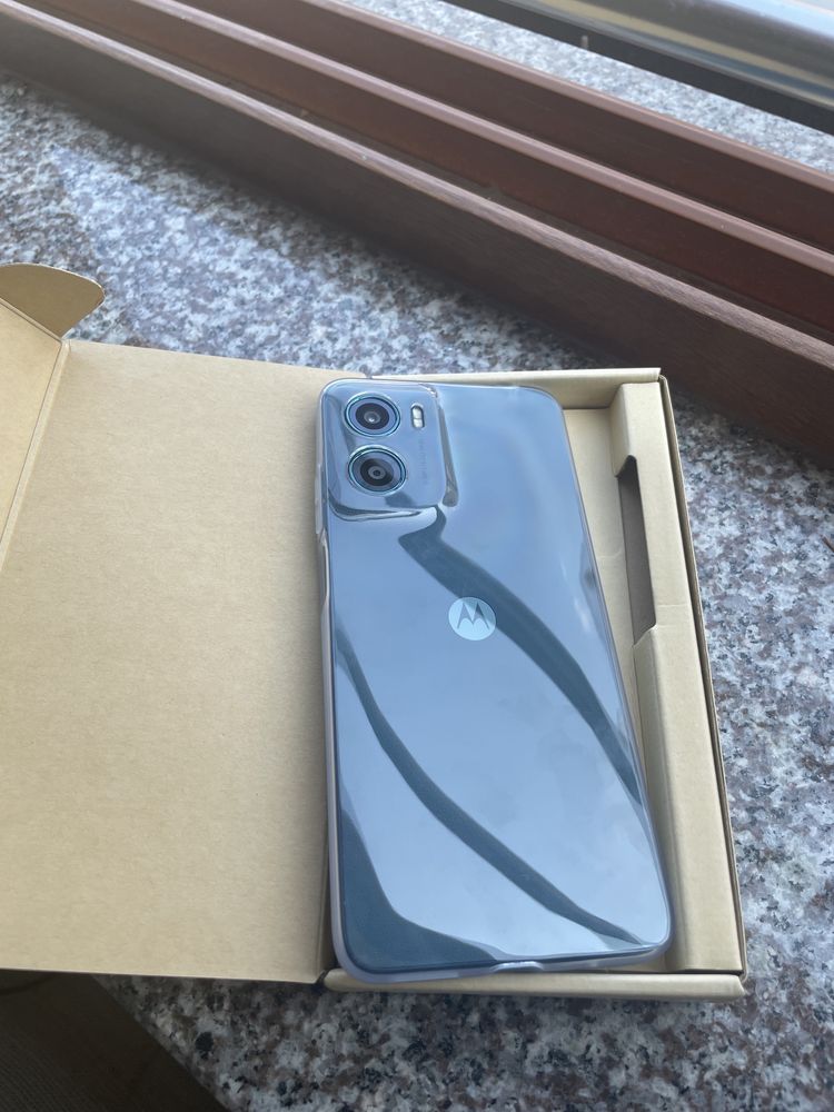 Телефон Motorola Moto g05 с гаранция