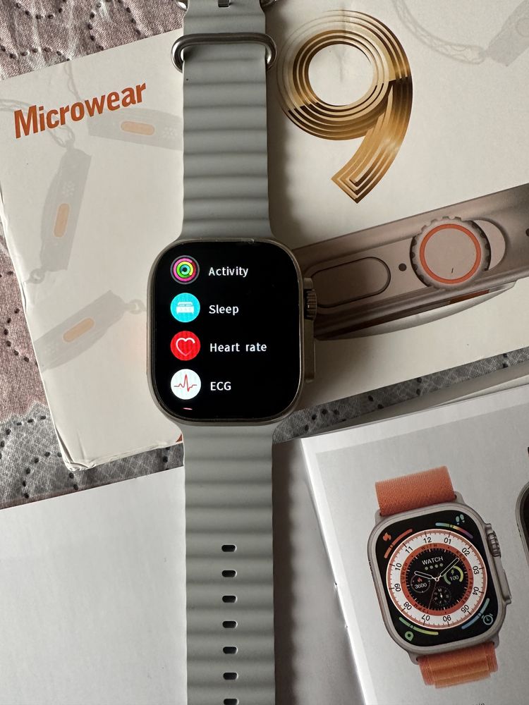 Smartwatch Nou ,bratari incluse